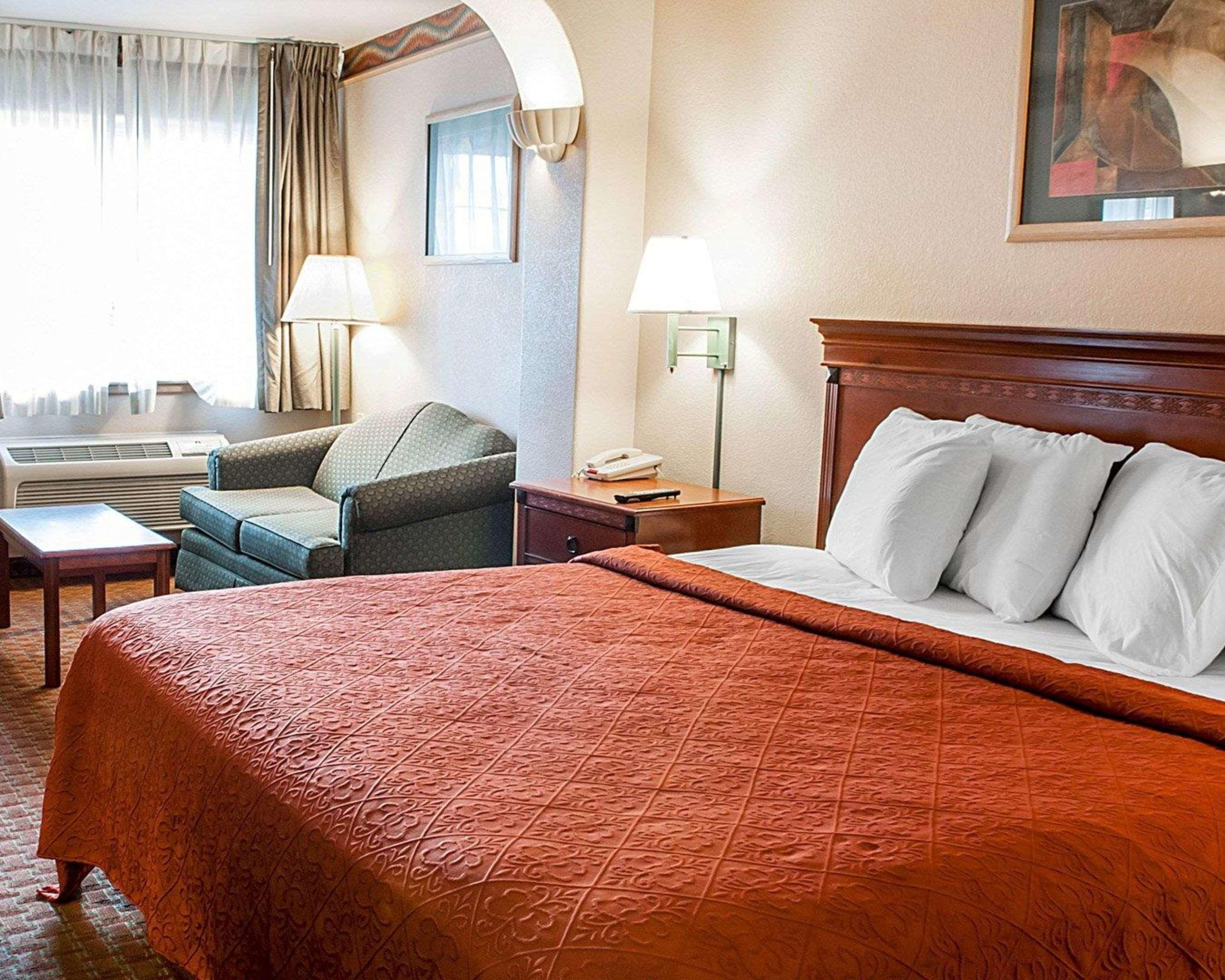 Quality Inn & Suites Las Cruces - University Area Екстер'єр фото