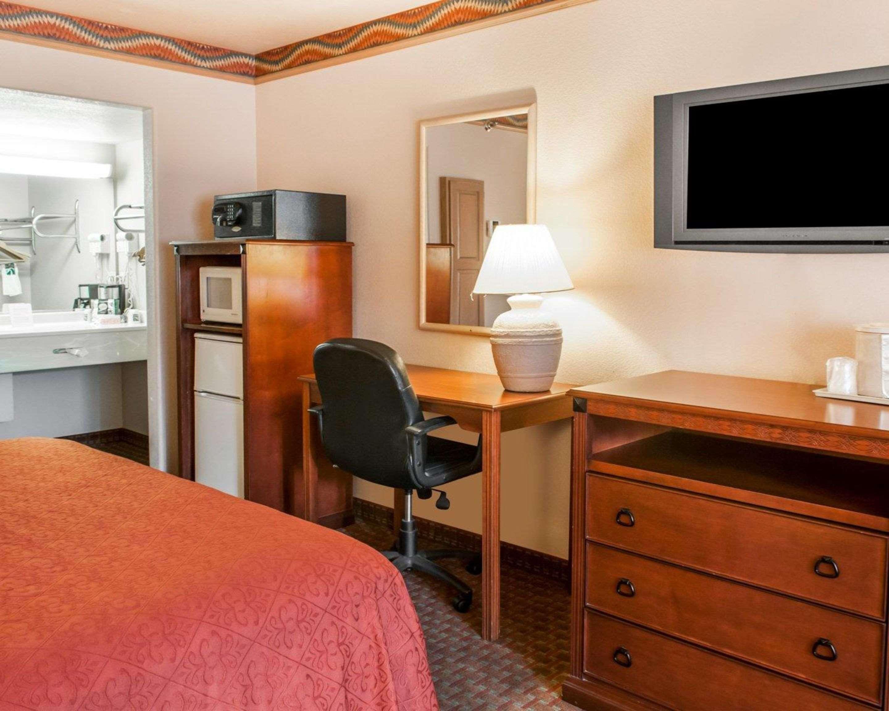 Quality Inn & Suites Las Cruces - University Area Екстер'єр фото