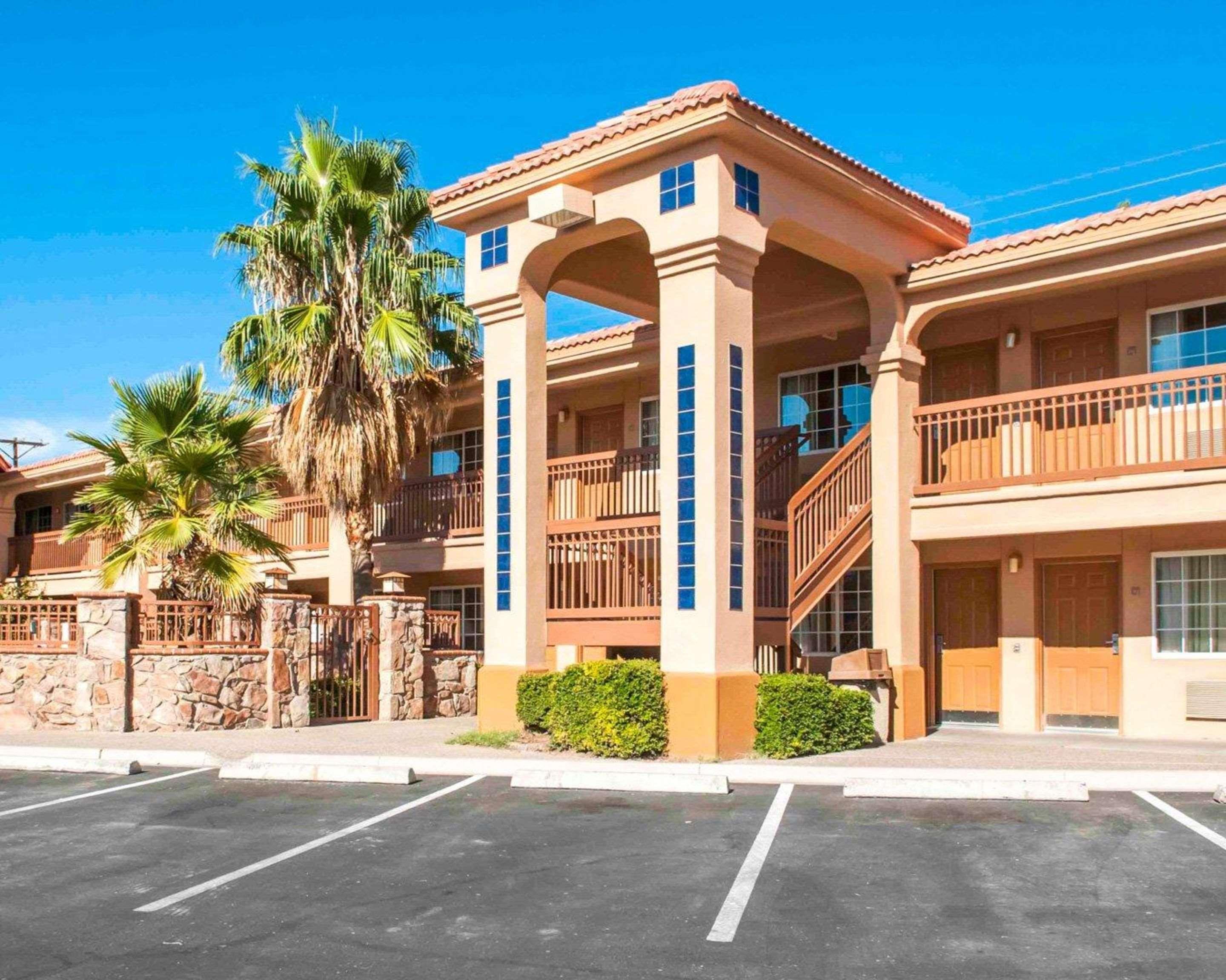 Quality Inn & Suites Las Cruces - University Area Екстер'єр фото