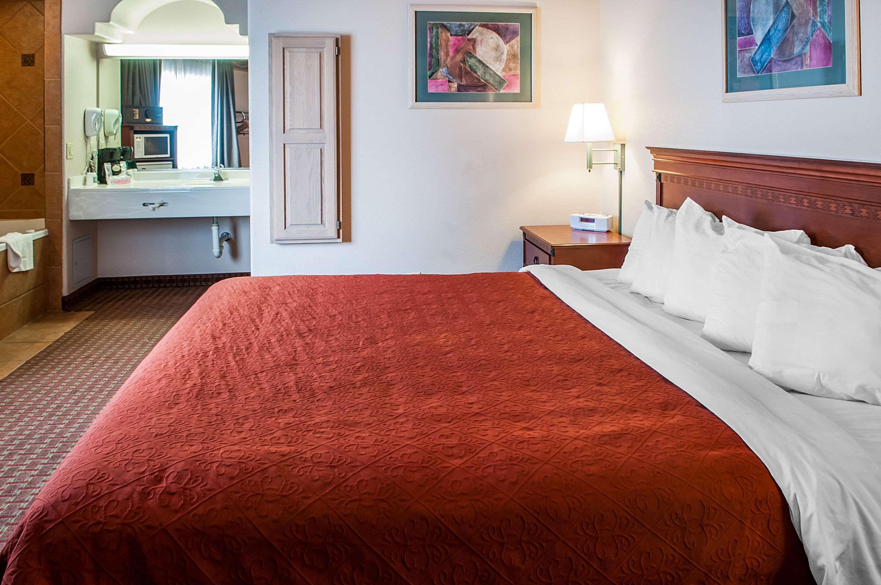 Quality Inn & Suites Las Cruces - University Area Екстер'єр фото