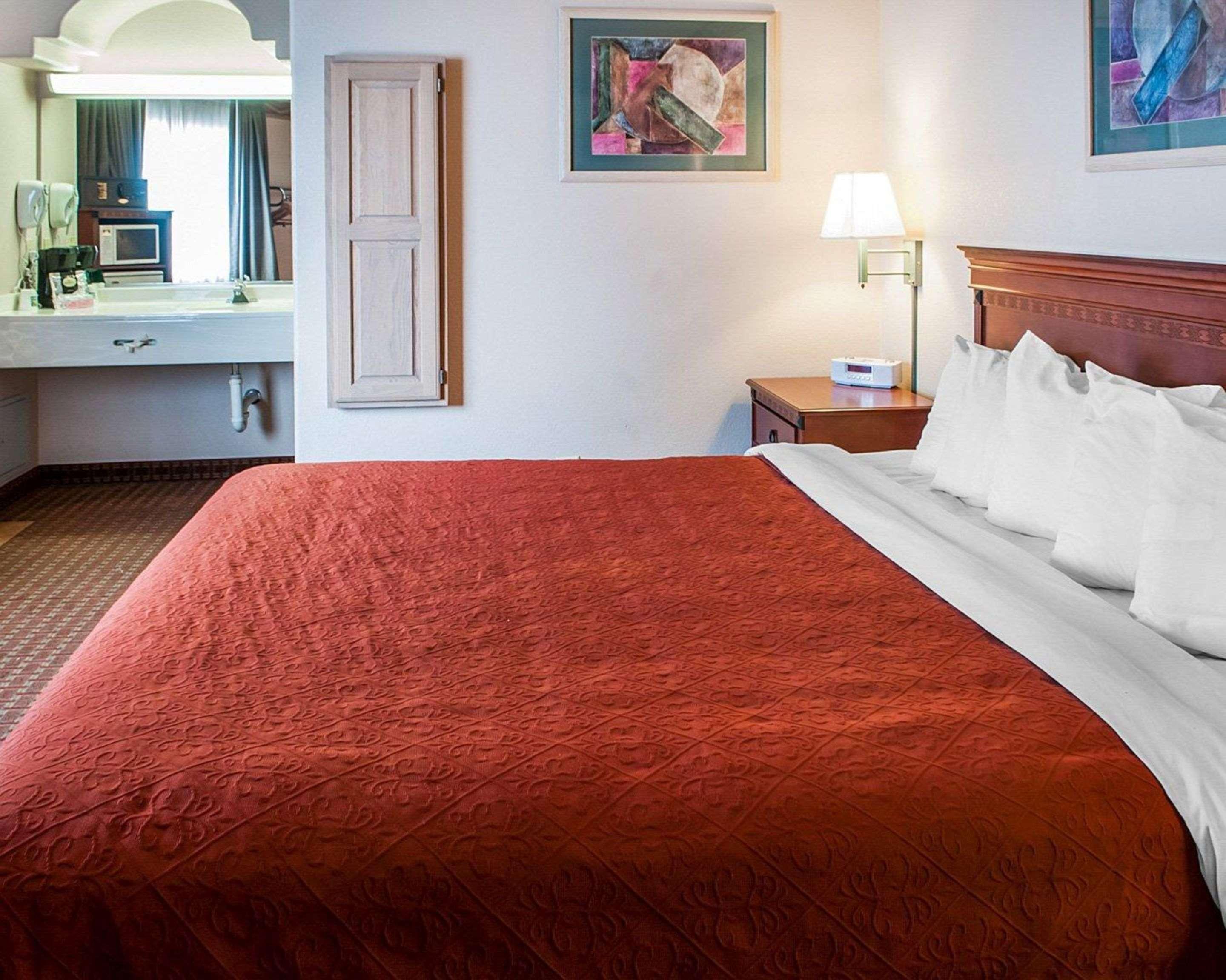 Quality Inn & Suites Las Cruces - University Area Екстер'єр фото