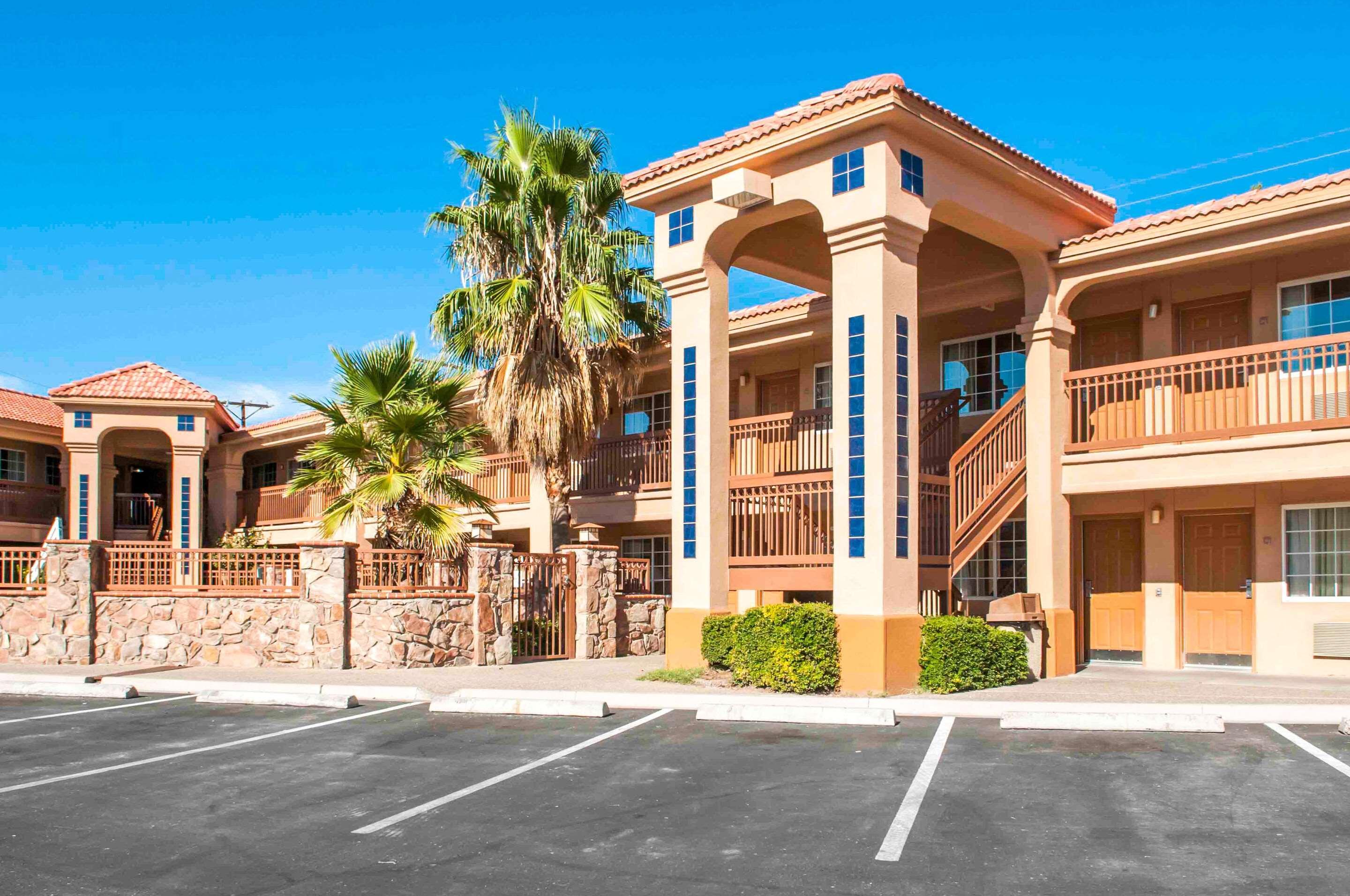 Quality Inn & Suites Las Cruces - University Area Екстер'єр фото