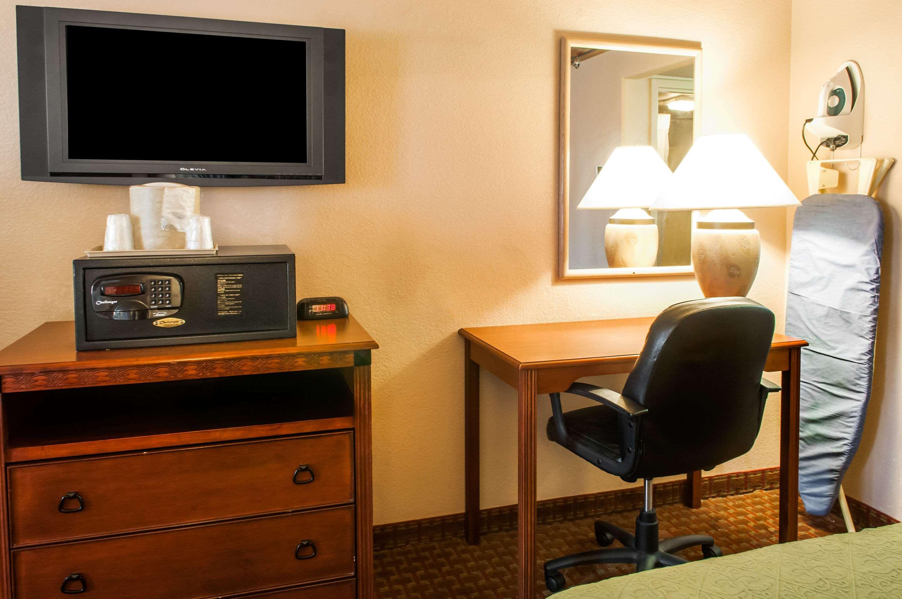 Quality Inn & Suites Las Cruces - University Area Екстер'єр фото