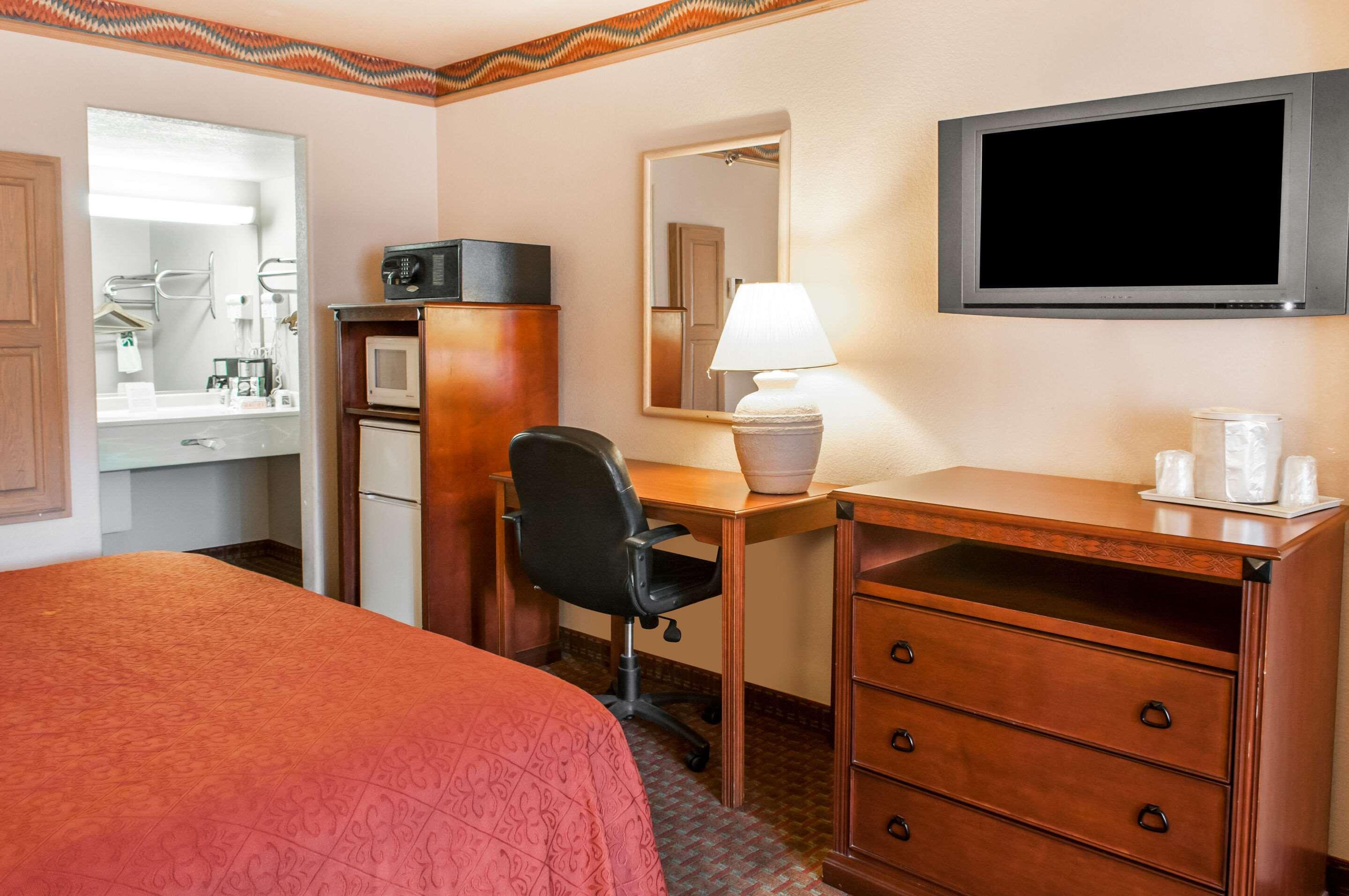 Quality Inn & Suites Las Cruces - University Area Екстер'єр фото